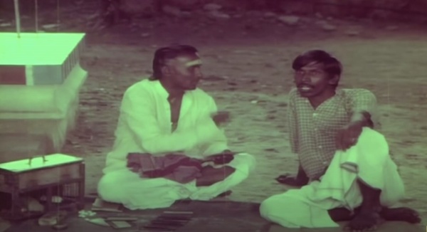 சின்ன கதாபாத்திரம் சின்ன கதாபாத்திரம்