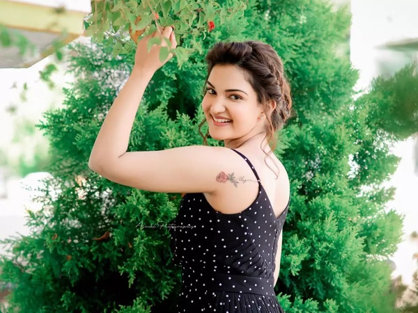 எனது ரோல்மாடல் கனிமொழி எம்.பி. எனது ரோல்மாடல் கனிமொழி எம்.பி.