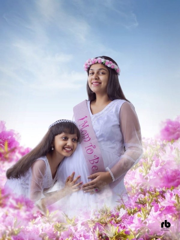 பெண் குழந்தை பெண் குழந்தை