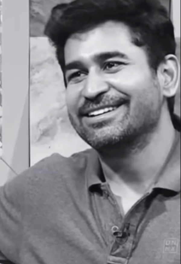 முதல் பாடல்