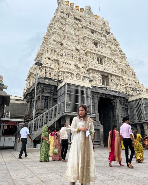 கோவிலில் வழிபாடு