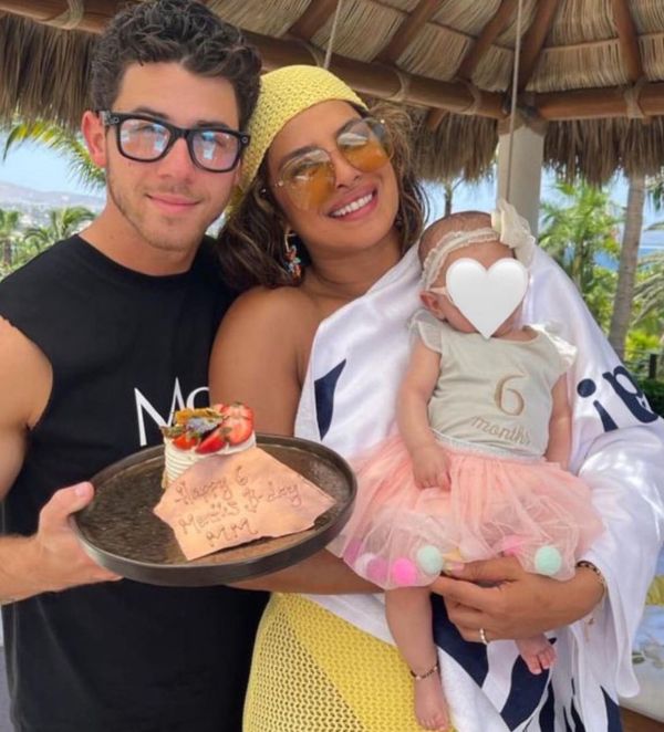 பிகினியில் பர்த்டே பிகினியில் பர்த்டே