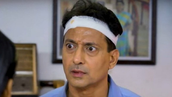 ஓட்டலில் தங்கும் கோபி