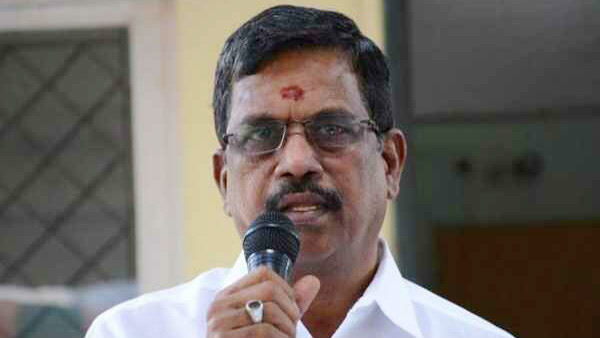 என்ன இப்படி புகழ்ந்திருக்கிறார் 