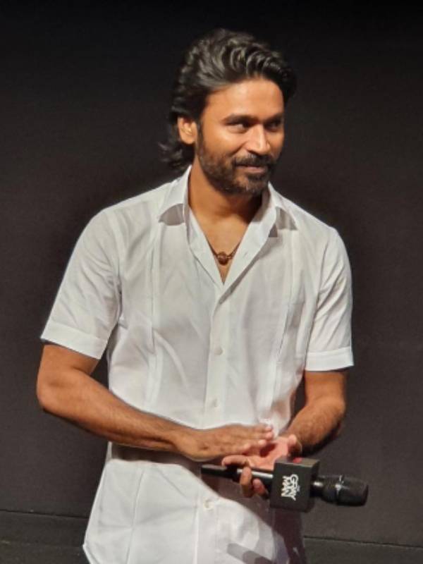 நடிகர் தனுஷ் நடிகர் தனுஷ்