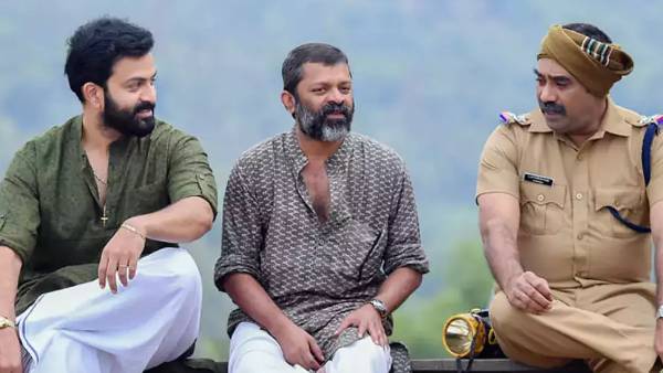 மிரட்டிய டெக்னீஷியன்ஸ்