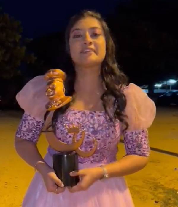 இரவு முழுவதும் அழுகை இரவு முழுவதும் அழுகை