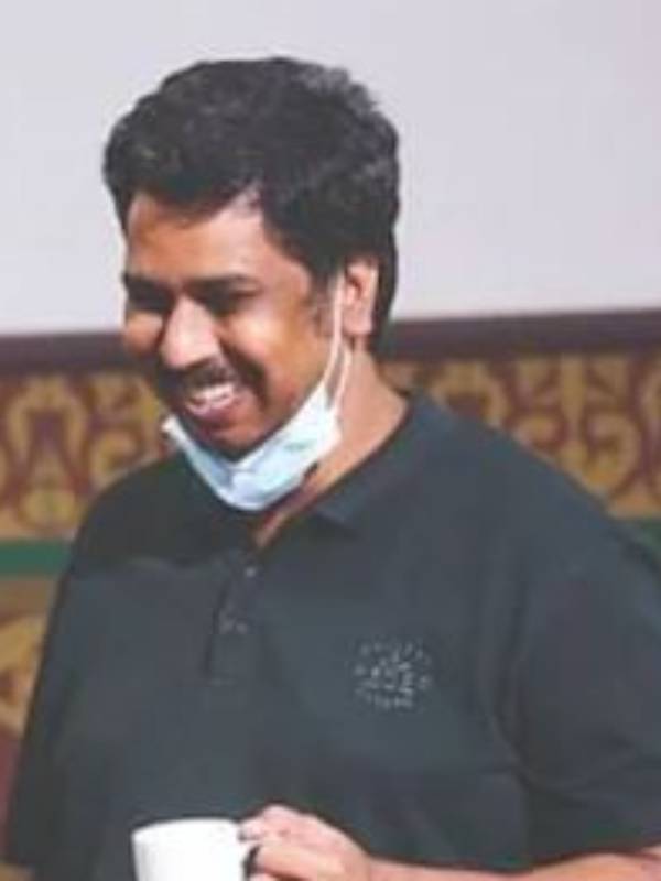 தோசா கிங் கதை யாருடையது 