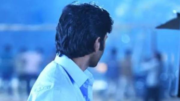 இரட்டை வேடத்தில் தனுஷ் 