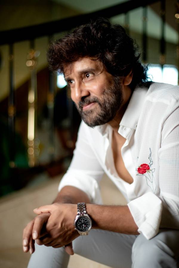 வீடு திரும்பினார் விக்ரம் 