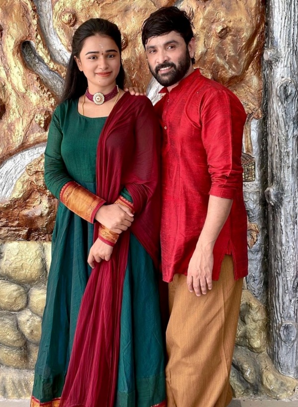 இணையத்தில் ஆக்டிவ் இணையத்தில் ஆக்டிவ்