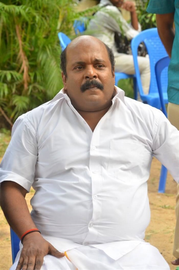 மாயாவியில் ரெஃபெரன்ஸ்