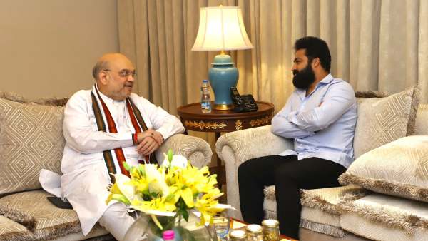 பின்னணி என்ன?