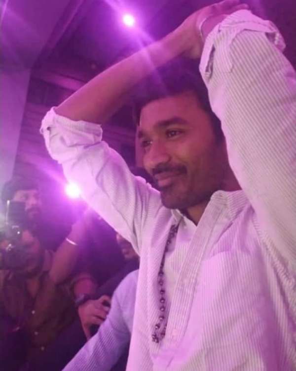 திருச்சிற்றம்பலம் ஓடுதோ இல்லையோ 