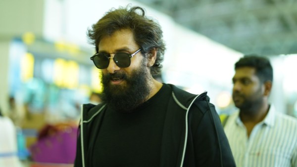 கோப்ரா வருது 