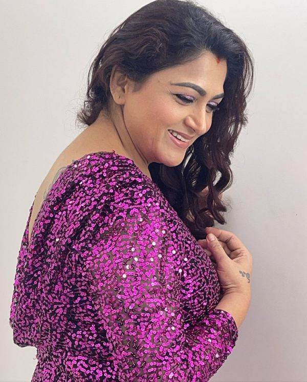 பேமஸான குஷ்பு 