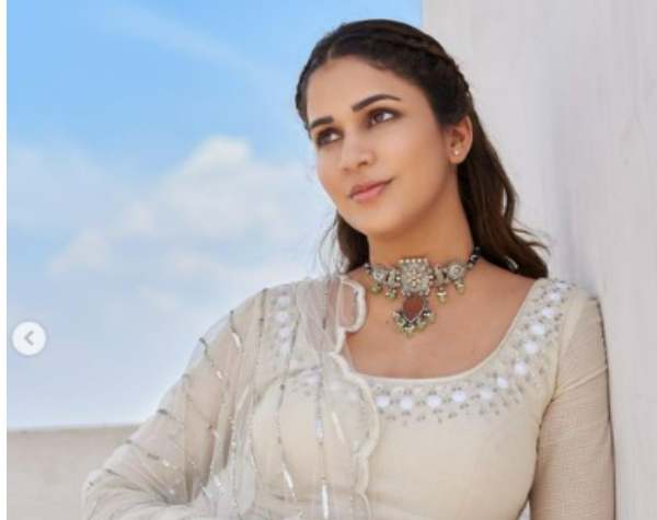 தங்கையுடன் நட்பு