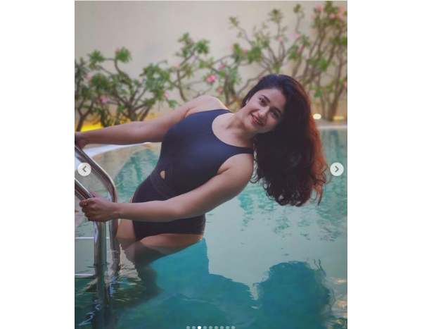 கவர்ச்சி புயல்