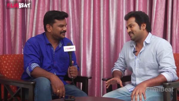  இரண்டு குழந்தைகளுக்கு தாய்