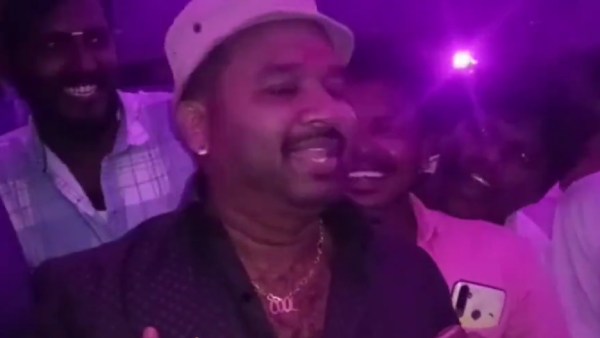 சில்லறை செதறவிட்டாரு சில்லறை செதறவிட்டாரு