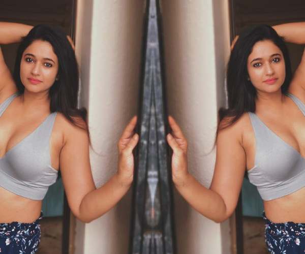 அதீத கவர்ச்சி 