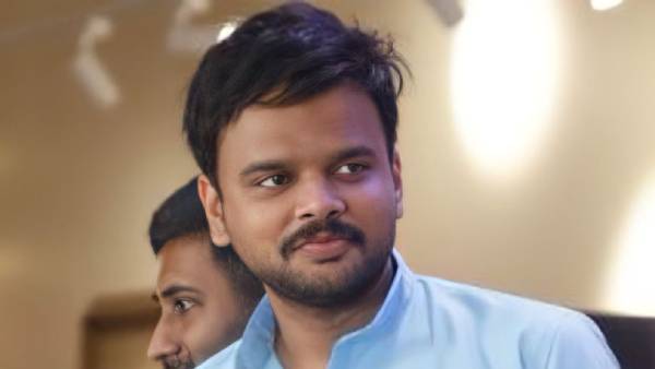  கெளசிக் காலமானார்