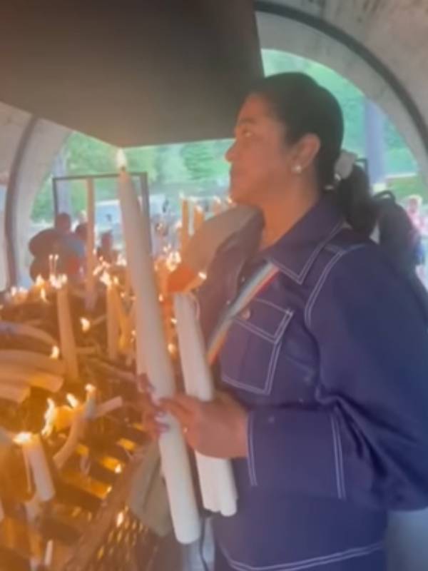 வீடியோ வெளியீடு 