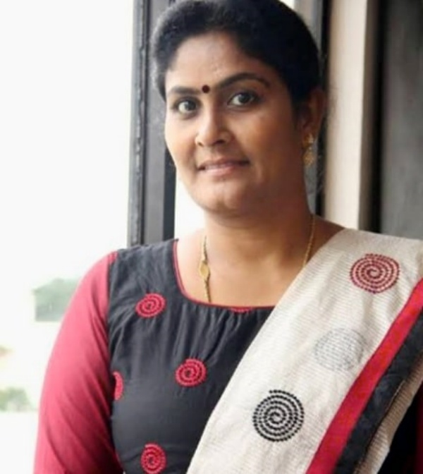 90 படங்கள்