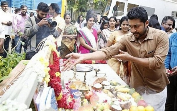 பூஜையுடன் துவங்கிய சூர்யா42