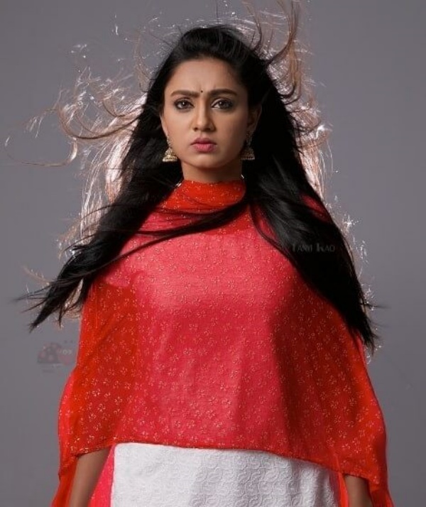 பிரபல நடிகை தன்வி ராவ் பிரபல நடிகை தன்வி ராவ்