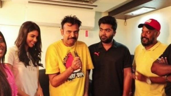 அறிமுகம் செய்த சிம்பு