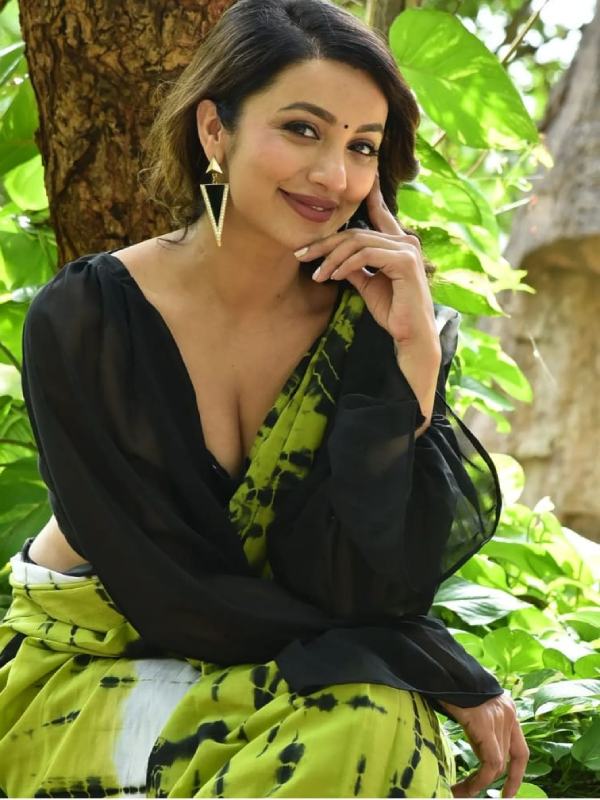 தேஜஸ்வி மடிவாடா தேஜஸ்வி மடிவாடா