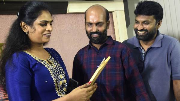 மலையாள படத்தில் நடித்ததால் மாநில அரசின் விருது பெற்ற திருநங்கை நேகா மலையாள படத்தில் நடித்ததால் மாநில அரசின் விருது பெற்ற திருநங்கை நேகா