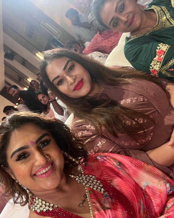 வனிதா ஷகீலா செல்ஃபி 