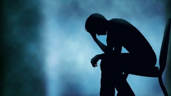 மாய உலகம் திரையுலகம் நிஜம் அதன் முகமே வேறு