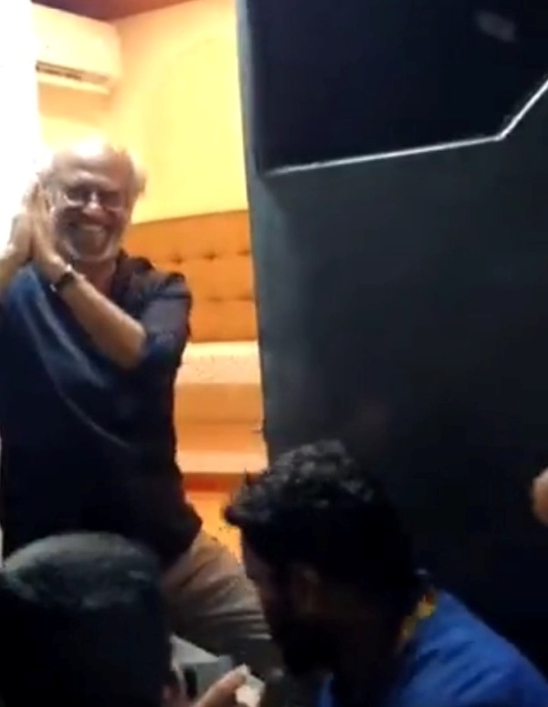 ஸ்டைல் வணக்கம்