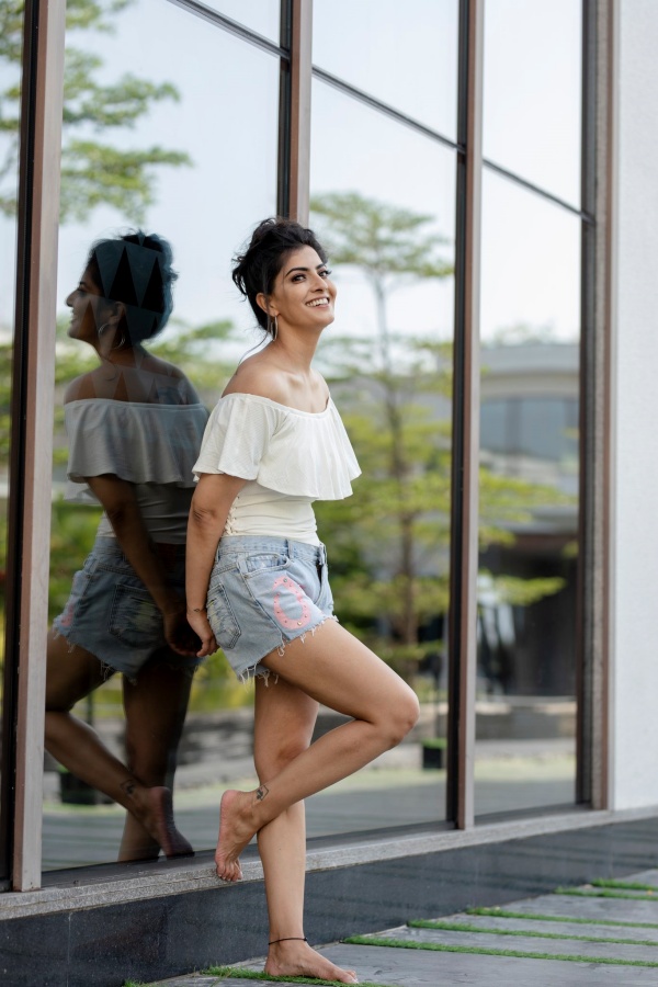 அரை டஜன் படங்கள்