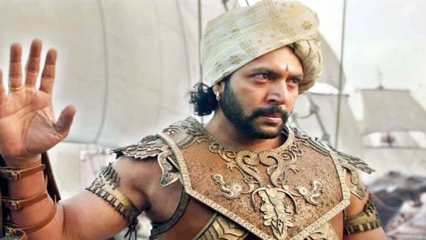 இலங்கையில் அருண்மொழி வர்மன் 