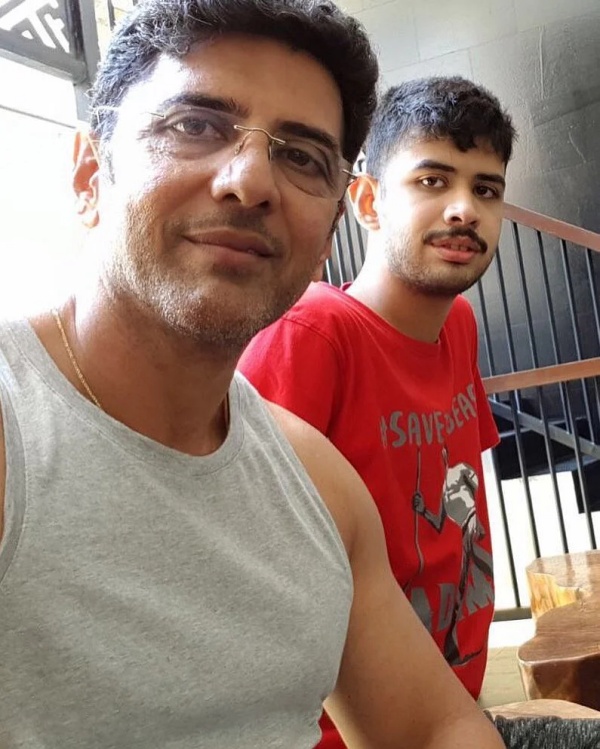 தன்னுடைய மகனை நேசிக்கும் பிரித்வி