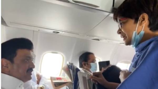 பெண்ணிடம் கனிவாகப் பேசிய முதலமைச்சர் பெண்ணிடம் கனிவாகப் பேசிய முதலமைச்சர்