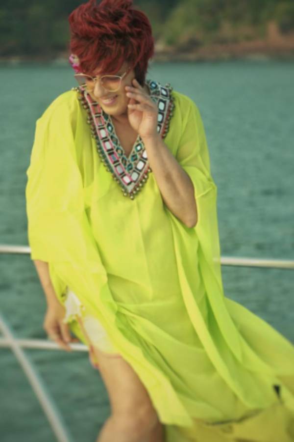 நடிகருடன் உறவில் நடிகருடன் உறவில்