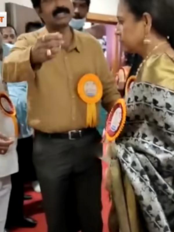 காத்திருந்த லட்சுமி ராமகிருஷ்ணன்