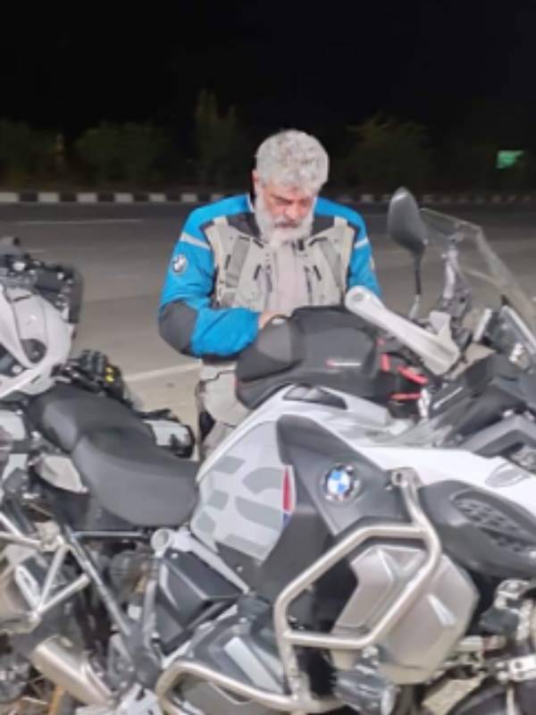 மஞ்சு வாரியர் பாராட்டு 