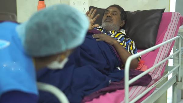 மருத்துவமனையில் போண்டா மணி 