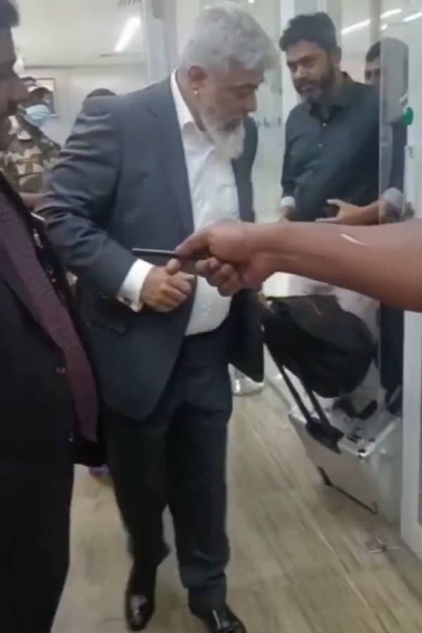 மஞ்சு வாரியர் உடன் 