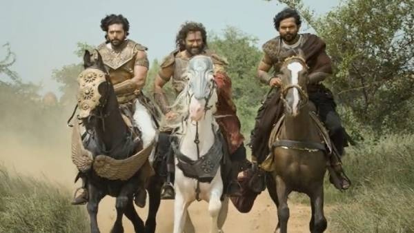 மூவரும் ஒரே ஃபிரேமில்