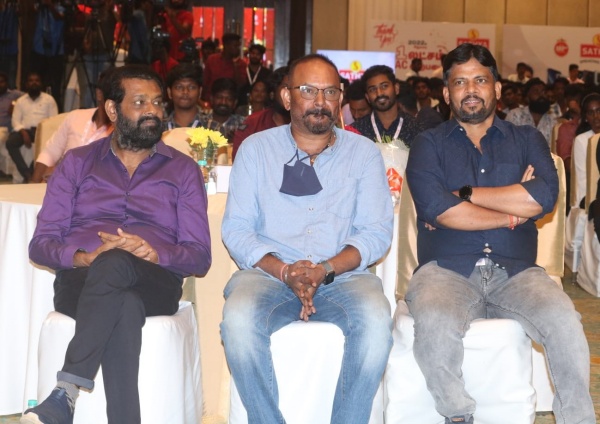 அடுத்து நாம் எப்போது படம் செய்ய போகிறோம்-சிம்பு என்னிடம் கேட்டார் அடுத்து நாம் எப்போது படம் செய்ய போகிறோம்-சிம்பு என்னிடம் கேட்டார்