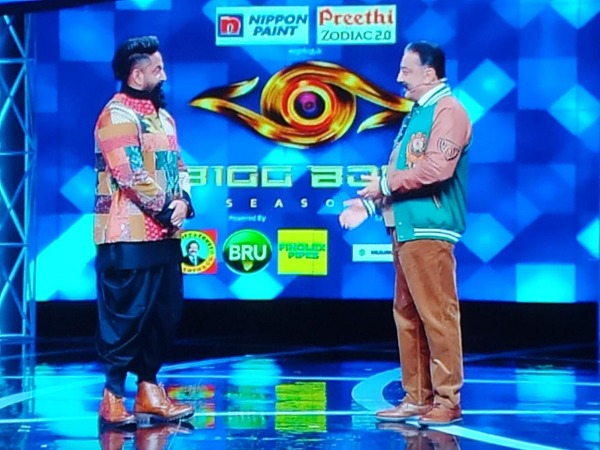 கமல் காலில் விழுந்து வணங்கிய ராபர்ட் மாஸ்டர்