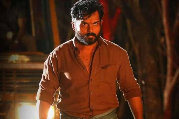 வெளுத்து கட்டும் கார்த்தி 