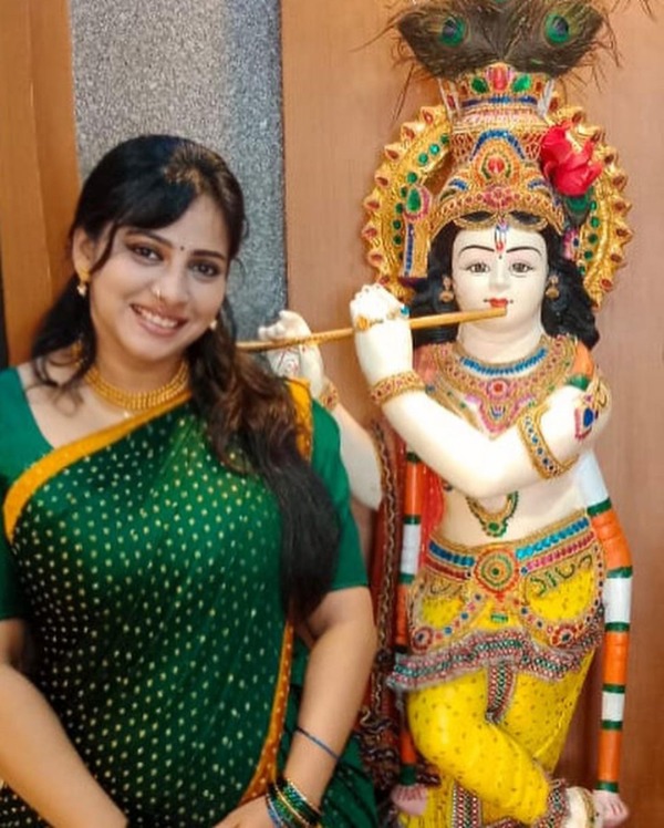 ஊழியர்களுடன் மோதல் அறைக்குள் சிறை வைத்த ஊழியர்கள் ஊழியர்களுடன் மோதல் அறைக்குள் சிறை வைத்த ஊழியர்கள்